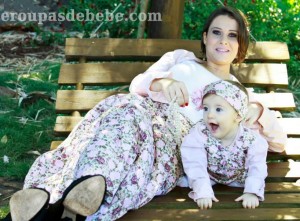 moda mae e filha bebe floral