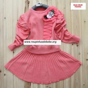 moda inverno infantil saia e blusa