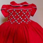 vestido de bebê vermelho bordado a mao