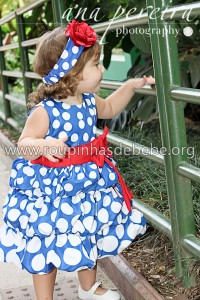 vestido para festa tema galinha pintadinha